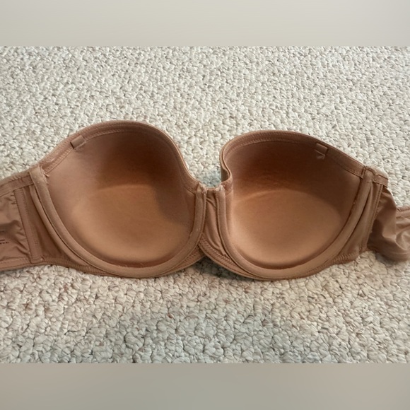 Harper Wilde Strapless Bra - NEVER WORN - Picture 3 of 4